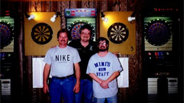 MFDA dart league photo, 1999 Fall — 4th place